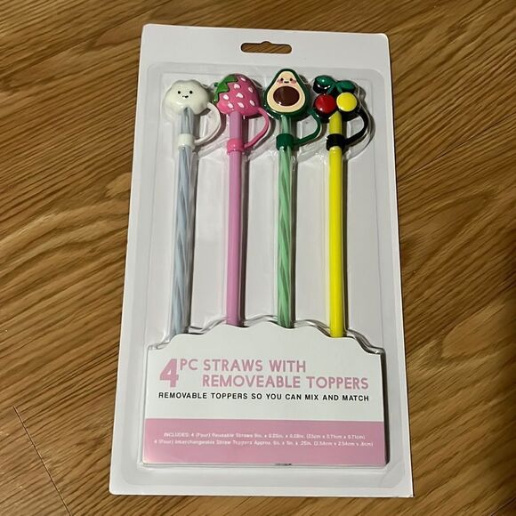 New 4 Piece Straws With Removable Toppers - Picture 1 of 4